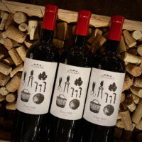 Los Aguilares tinto